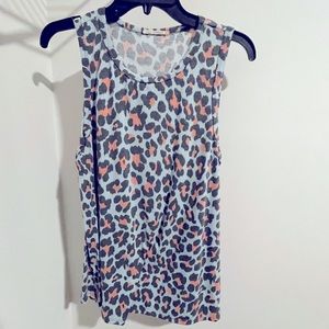 Boutique leopard sleeveless top